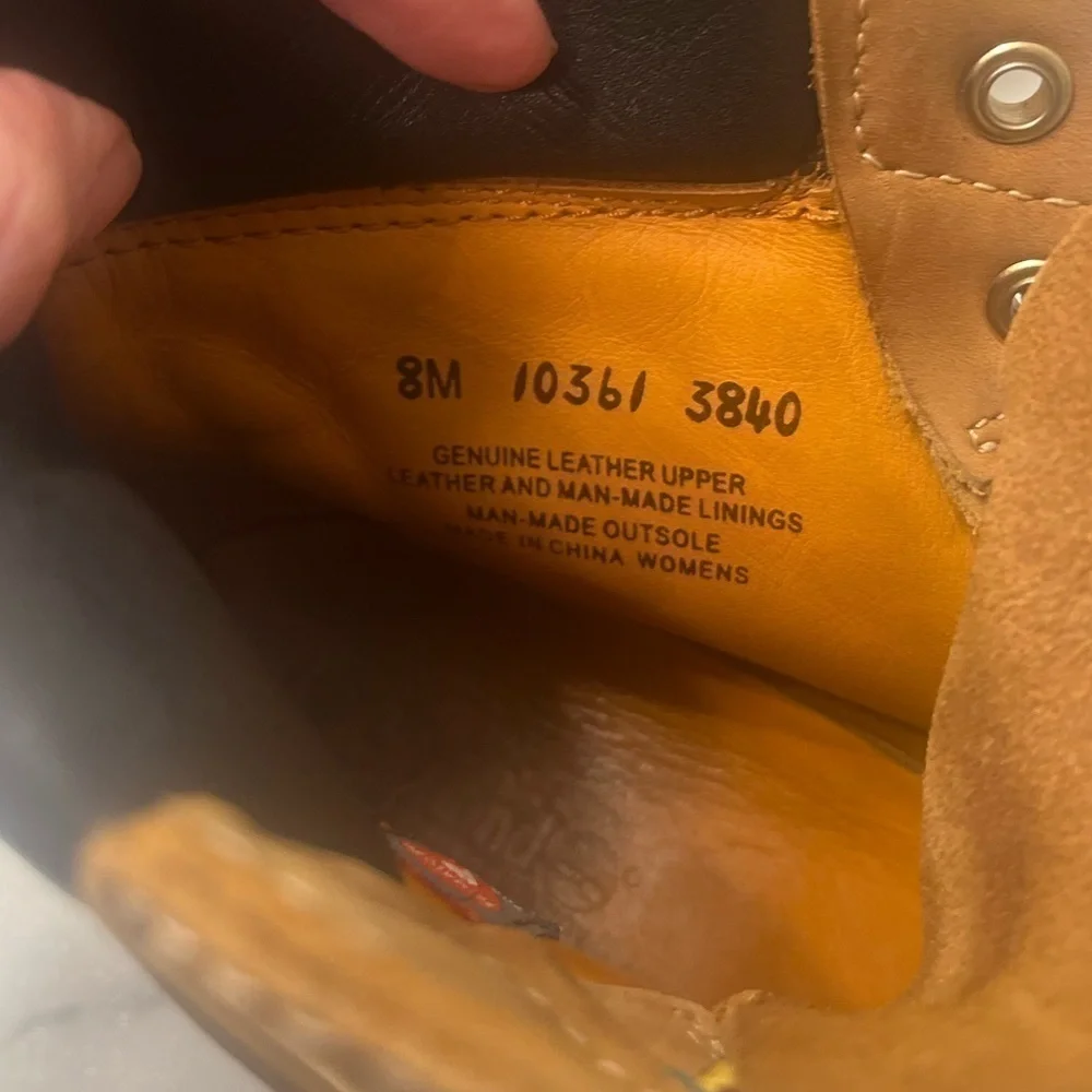 Womens Timberland Boots - Picture 5 of 11